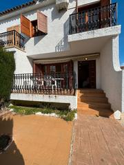 Location Maison à Avinguda neptuno 23a. Bungalow en alquiler vacacional en la playa de la pobla de farna
