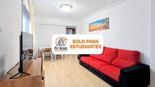 Location Appartement à Carrer de salvador almenar 2. Se alquila hogar