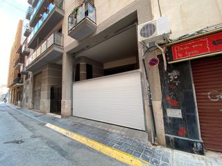 Lloguer Aparcament de moto a Calle peris mencheta 29. No te preocupes más por tu moto!