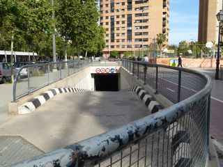 Location Parking voiture à Calle doctor vicente zaragozá 74. Por fin! aparca a la primera!