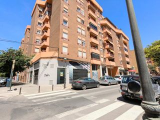 Aparcament cotxe a Calle de Jaime Esteve Cubells 1