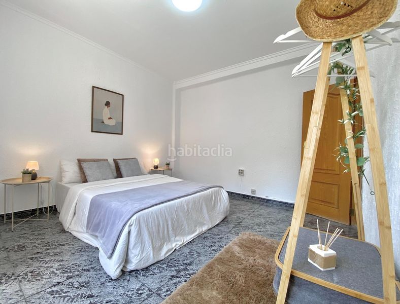 Foto d4c6d10c-6815-45f5-bded-65ba6b20555e. Pis a Trinitat Valencia