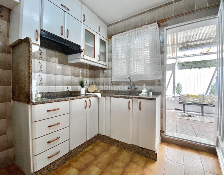 Foto b01154b8-408f-4d3e-a5c8-f87abf20cef5. Pis a Tavernes Blanques