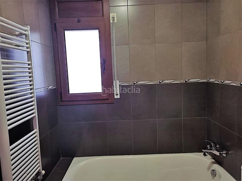 Foto 7fa36811-6b93-46bd-a211-da85632ee9f2. Maison jumelée avec chauffage dans Manlleu