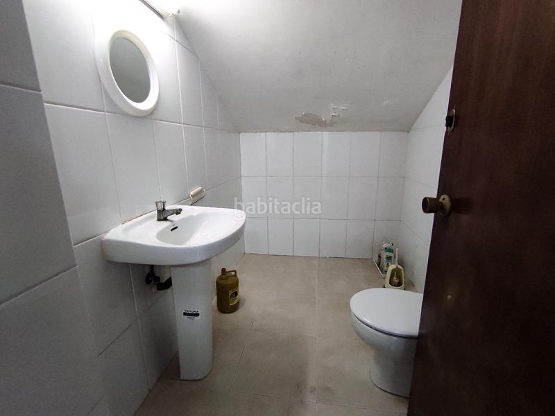 Foto 4e7cdb57-8045-45ec-9f21-1b05c70f3a64. Alquiler local comercial  en el barrio de montserrat en Torelló