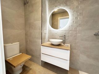 Casa adossada a Torell�. Promoci�n casas de obra nueva en torello