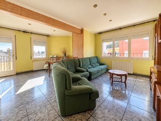Flat in Torelló. Piso en venta en torello