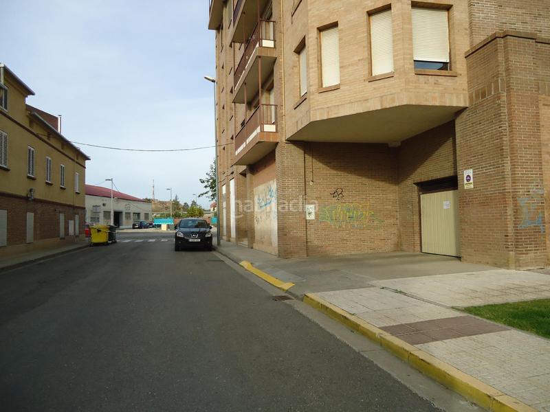 Foto 6d135e35-eff0-4462-9315-9395755ea5b6. Parking coche junto a las clarisas en Monzón