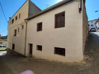 Chalet à Tamarite de Litera. Próximo al centro