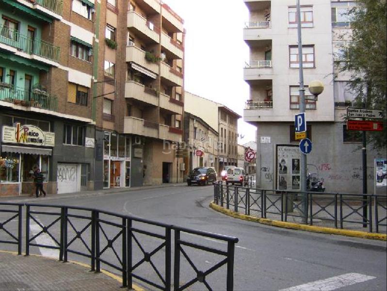 Foto 568a9e01-1038-4899-b898-3763c7f82b4f. Parking voiture dans Monzón