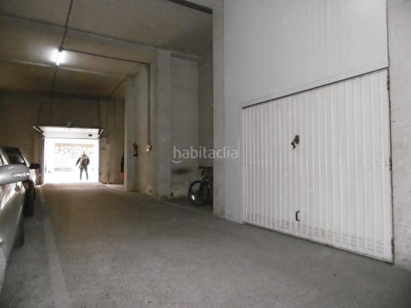 Foto 652515f0-7ba4-4718-a1a4-9c08554545a3. Parking voiture dans Monzón