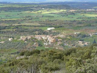 Finca rústica a Alquézar. Parcela rústica de secano a 100 metros de la población.