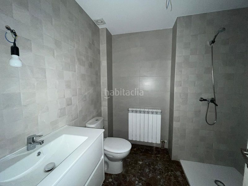 Foto 8332999e-9cdc-43ef-8a24-cd05232530e4. Xalet amb calefacció a Monzón