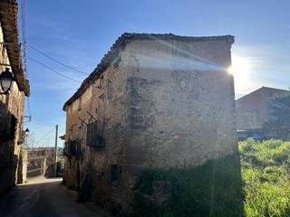 Casa aparellada en Barbastro. Centro de burceat