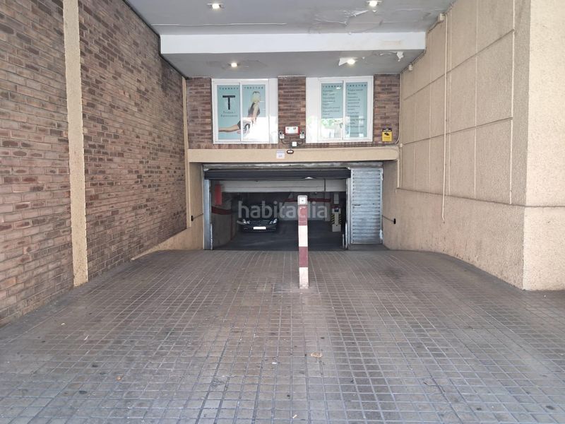 Foto 271b401b-f8d2-40d2-9dc5-f9dd9d22c32f. Parking coche plaza de garaje junto a rovira roure en Lleida