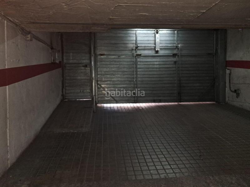 Foto 89de02d7-810d-4fc8-ab06-4aeeba346b32. Parking coche plaza de garaje junto a rovira roure en Lleida