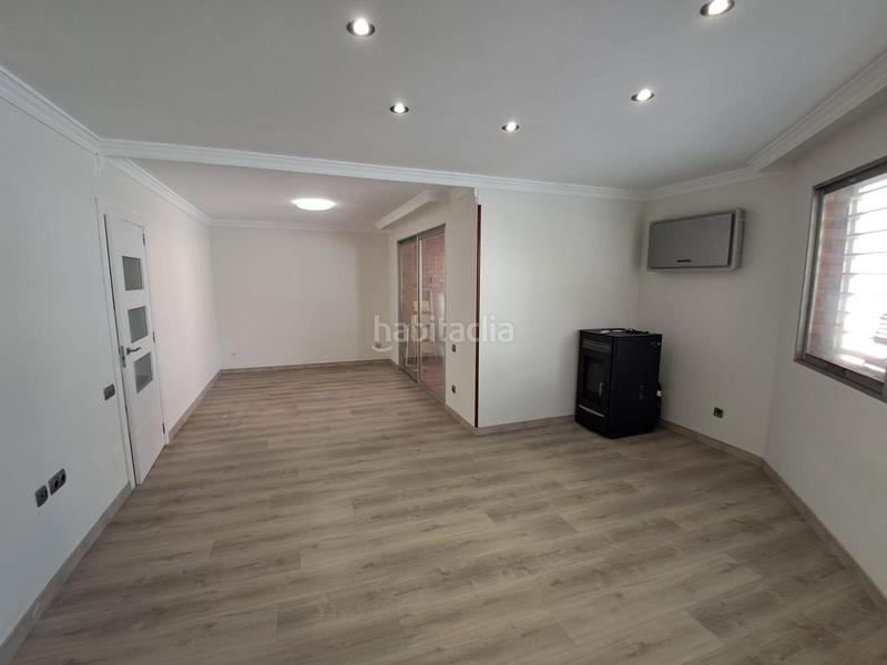 Foto cbd9356d-4144-4715-bc13-56878a150741. Chalet con riscaldamento in Alpicat