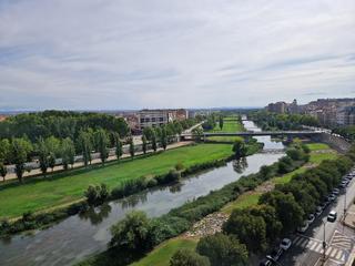 Location Attique à Rambla Ferran. Ático en planta con excelentes vistas