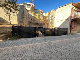 Finca rústica a Castejón del Puente. Calle mayor, cerca del centro