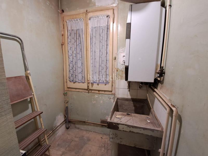 Foto 5353af93-a52b-431d-8bb4-931e1364f0da. Piso junto a prat de la riba en Centre Històric Lleida