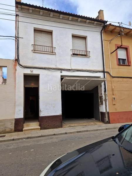 Foto 3510d199-8f0d-40b9-9e8d-d10ef0da47d6. Xalet amb calefacció aparcament a Binéfar