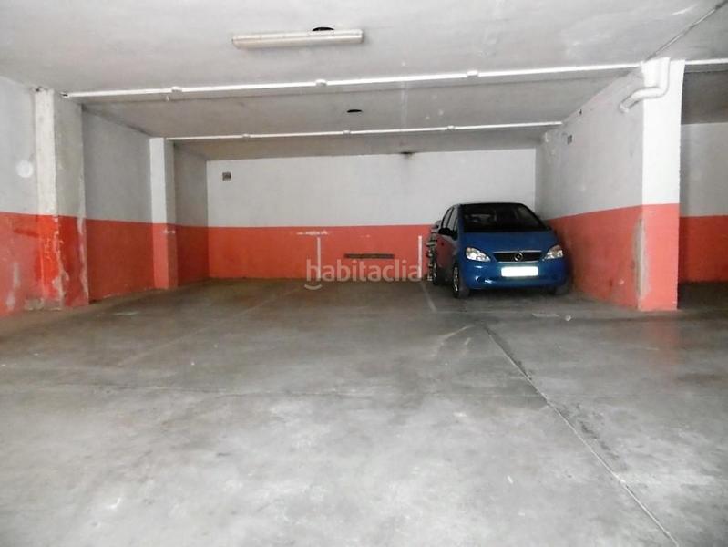 Foto 6dd3a9a4-14b7-4c88-b61c-9dacfea49145. Autoparkplatz in Monzón