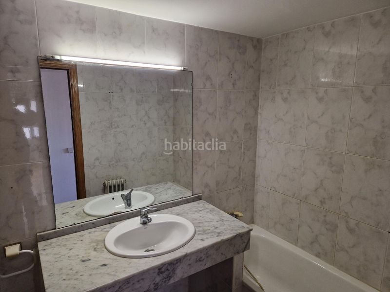 Foto dd82aaf8-22f9-4640-8ea8-06a5f8c5272d. Pis amb calefacció aparcament a Instituts-Universitat Lleida