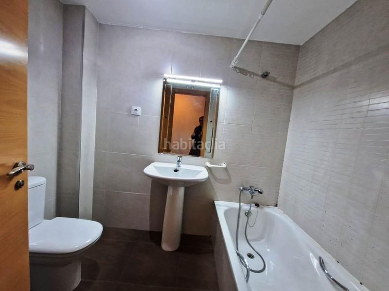 Foto 7064f2a9-ea2a-408b-b2cf-c69eee64016a. Pis amb calefacció aparcament a Tamarite de Litera