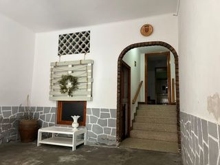 Xalet a Estadilla. Calle san juan, zona alta de la población
