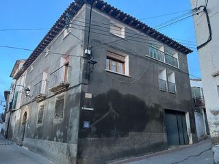 Xalet a Salas Bajas. Centro de salas bajas