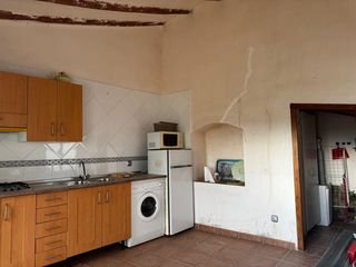 Maison jumelée à Salas Bajas. En la calle mayor