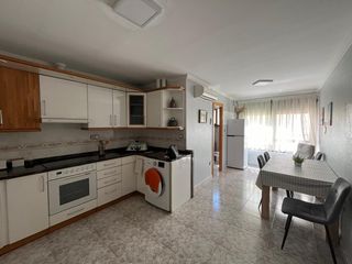 Chalet in Alcolea de Cinca. Plaza mayor, centro dela población