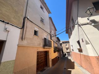 Xalet a Estadilla. Calle san juan, cerca del centro