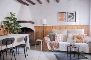 Casa bifamiliare in Ontiñena. Casa esquinera en el centro de ontiñena