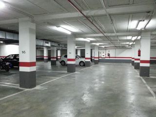 Parking coche  Riera basté. Venta lote de plazas de aparcamiento