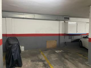 Parking voiture à La Roureda. Se venden dos plazas de parking en c. roure, 25
