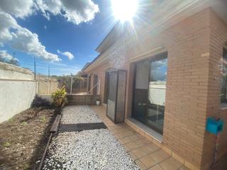 Semi detached house in Santa Oliva