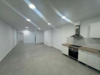 Miete Studiowohnung in Centre-Estació. Contacto sólo por whatsapp 607577396