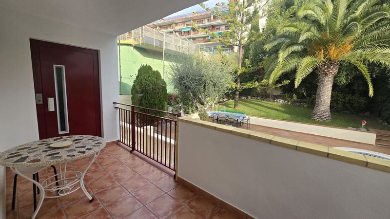 Foto a929ca96-335e-483a-9fe9-188897ce82c3. Casa amb calefacció aparcament piscina a El Poal Castelldefels