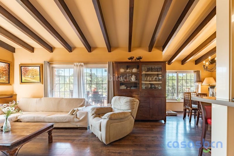 Foto 93f065ec-9f45-4d45-b533-cc3cf28e3557. Casa amb calefacció piscina a Begues