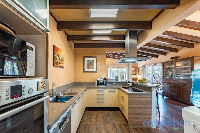 Foto de955326-cb6f-41ff-b0c5-17cbd8c2459b. Casa amb calefacció piscina a Begues