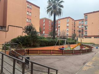 Pis a Passeig Maragall. Piso a la venta en zona