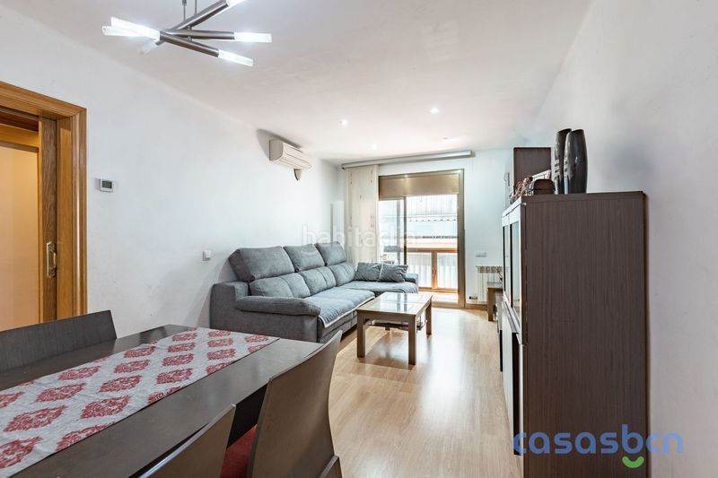 Foto 229de7b5-ace8-4885-8c25-b94083b4ab9f. Pis amb calefacció a Centre Viladecans