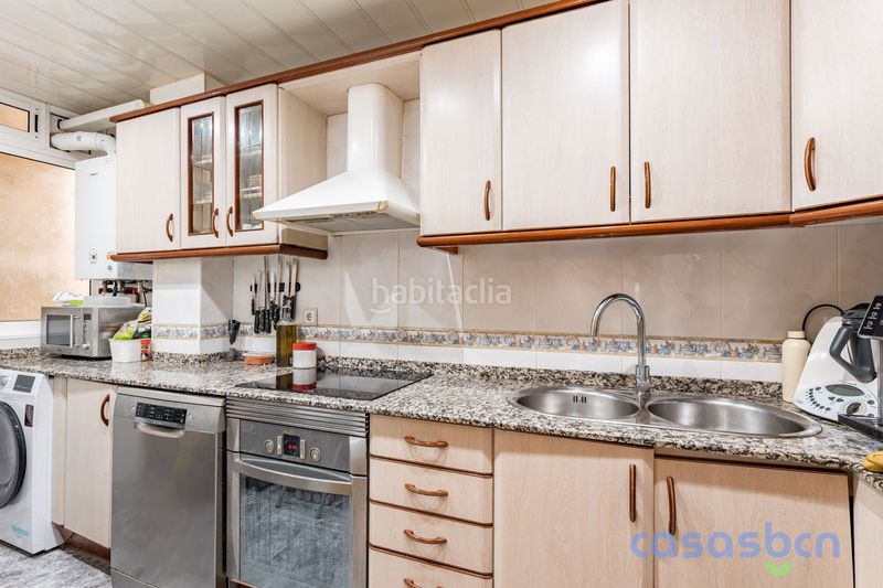 Foto f2249f45-d4be-4de9-8988-34f15f32fe99. Pis amb calefacció a Centre Viladecans