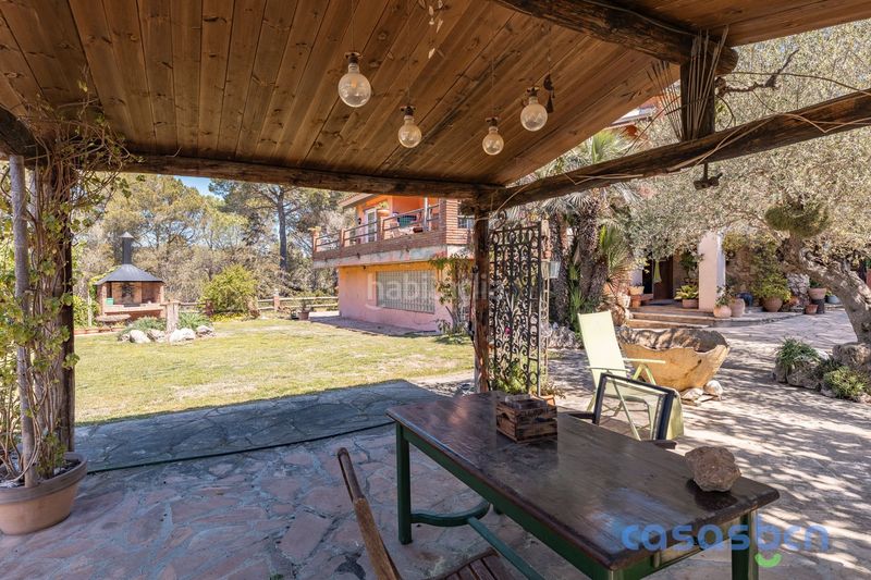 Foto d89474f8-56af-40de-b012-1da46dc7063c. Casa amb calefacció piscina a Begues