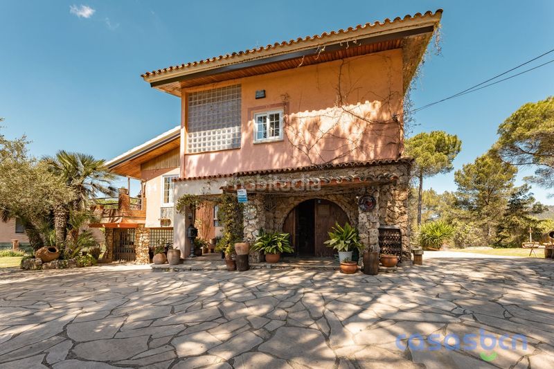 Foto e3f8084b-7ce4-442a-9254-fd55755e2f65. Casa amb calefacció piscina a Begues
