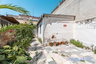 Casa a Diagonal-Colomeres. Oportunidad en les colomeres