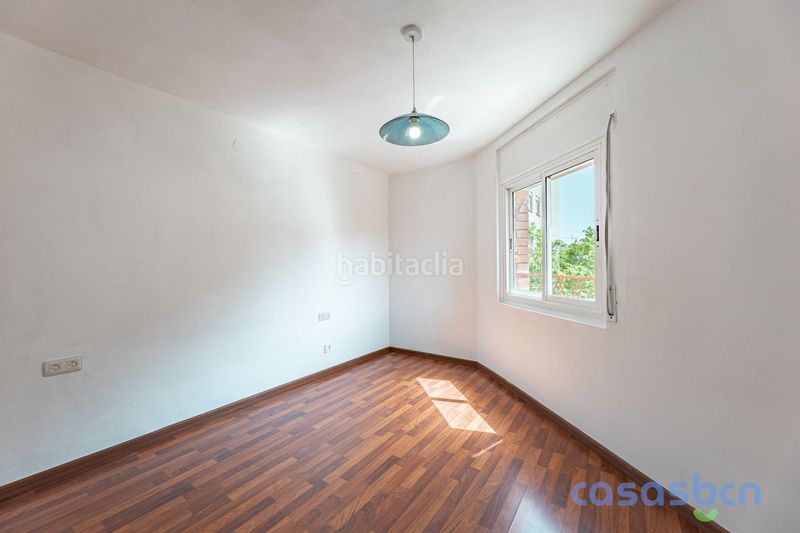 Foto be6a0c13-d17e-46c8-adb8-b6dd8dc7d42e. Pis a Centre Viladecans