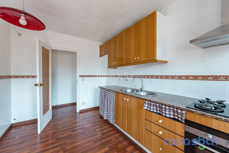 Foto ecf90627-be11-4ad2-a2eb-32a3ebdb9383. Pis a Centre Viladecans