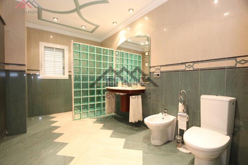 Foto 0be3ffeb-a56e-42fc-a1fa-6ed034b25c92. Chalet vive la exclusividad y el confort en esta magnífica vivienda independiente. en Benaguasil